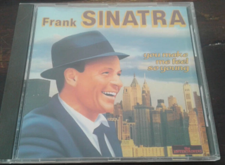 CD, Comp Frank Sinatra - You Make Me Feel So Young ansehen