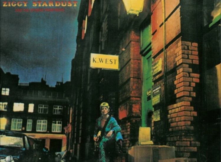 CD, Album, RE, RM + Box, Ltd David Bowie - The Rise And Fall Of Ziggy Stardust And The Spiders From Mars ansehen