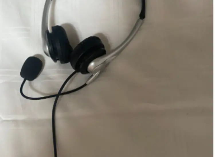 Kopfhörer mit Mikrofon und USB-Anschluss ansehen