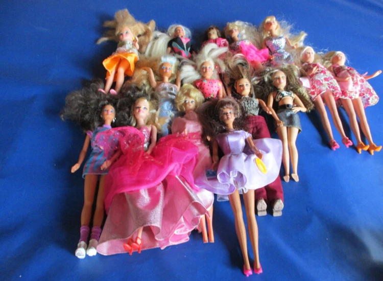 Barbies ansehen