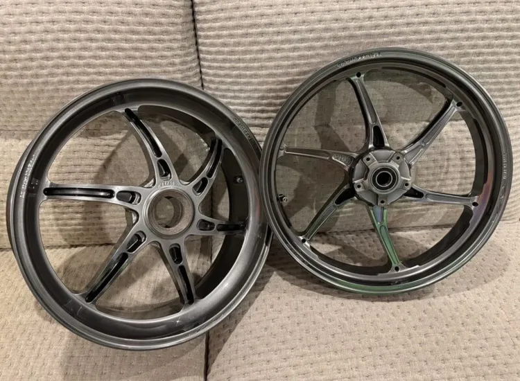 Oz Wheels SBK Replica Series Mg Ducati Magnesium Panigale  ansehen