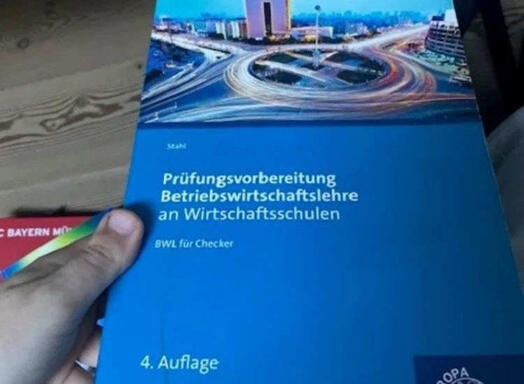 Lehrbuch Prüfungsvorbereitung Betriebswirtschaftslehre an Wirtschaftsschulen ansehen