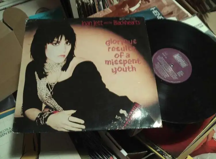 LP JOAN JETT § THE BLACKHEARTS GLORIOUS RESULTS OF A MISSPENT YOUTH ansehen